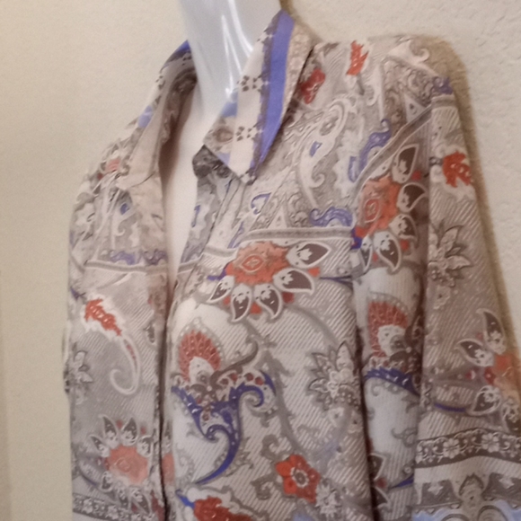 Chico's Venetian Murals Roll Tab Sleeved Blouse - Picture 3 of 14